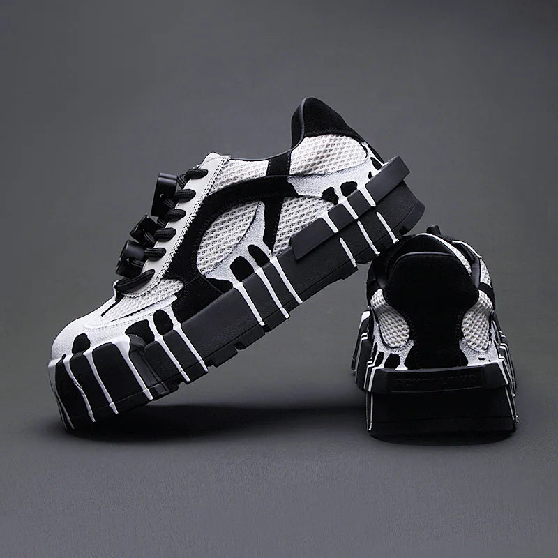 The 2025 summer new fashion design thick-soled board shoes for men and black and white two-tone casual shoes for men
