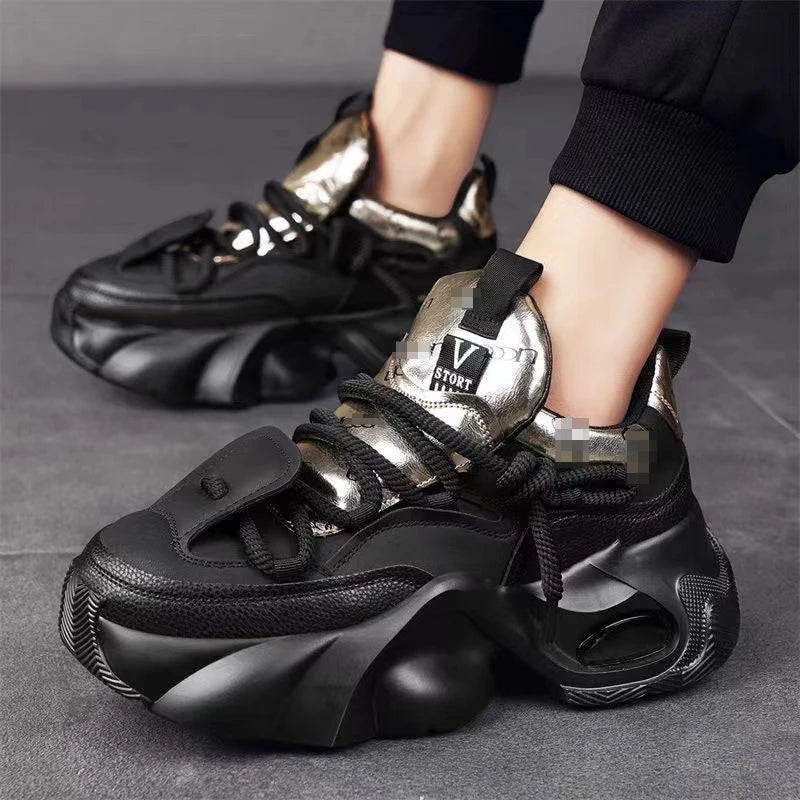 Fashion Brand Designer Whtie Thick Bottom Casual Board Shoes for Men Flats Loafers Sports Walking Luxury Sneakers Zapatos Hombre