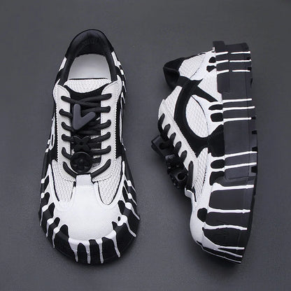 The 2025 summer new fashion design thick-soled board shoes for men and black and white two-tone casual shoes for men